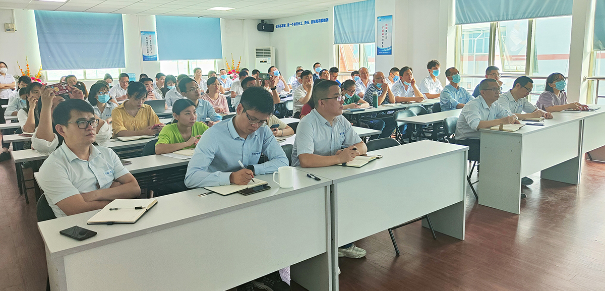 J9直营集团新材汽车知识培训会